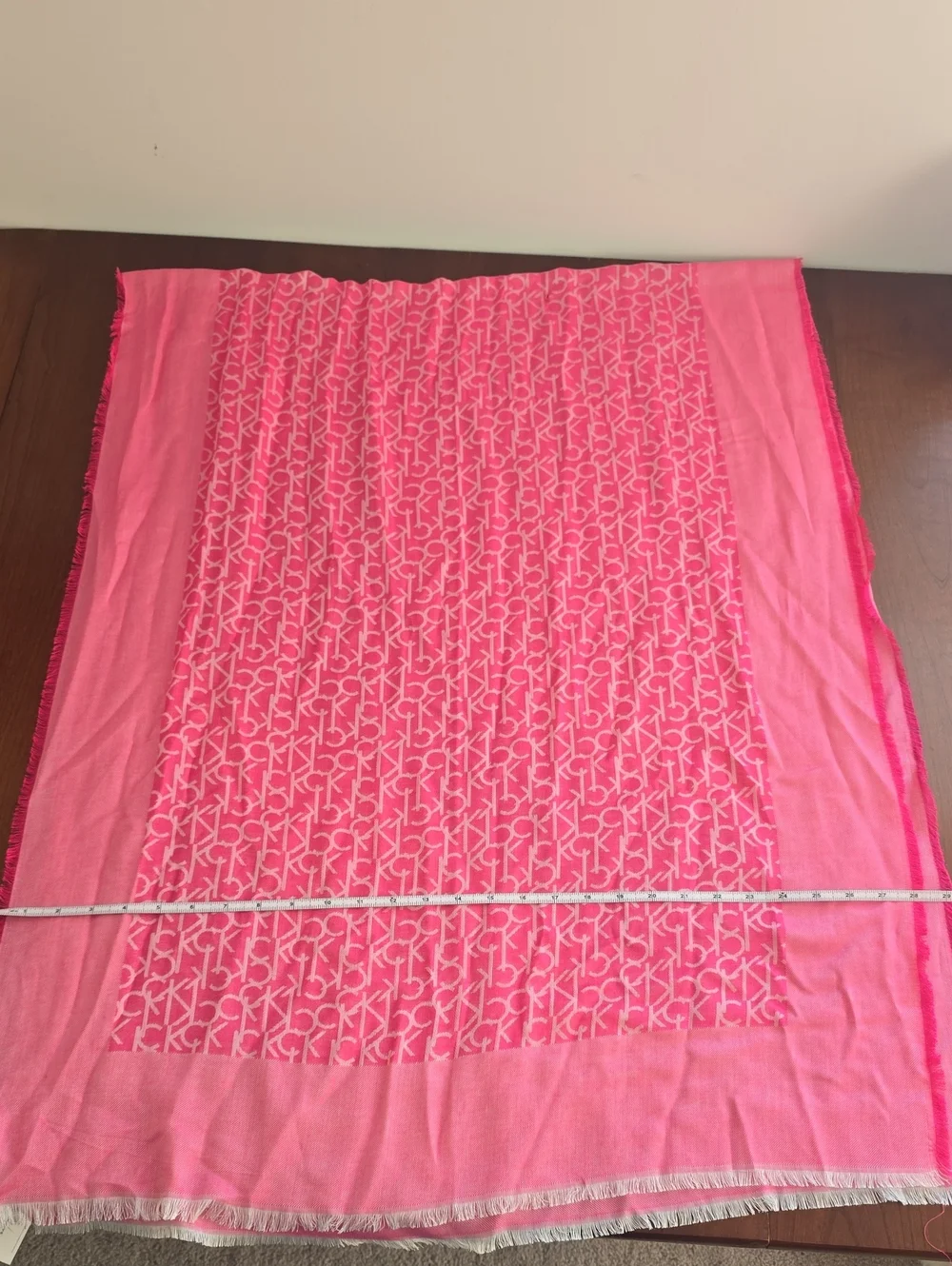 Calvin Klein Bright Pink 💕 Fringed Logo Scarf, New with Tags!